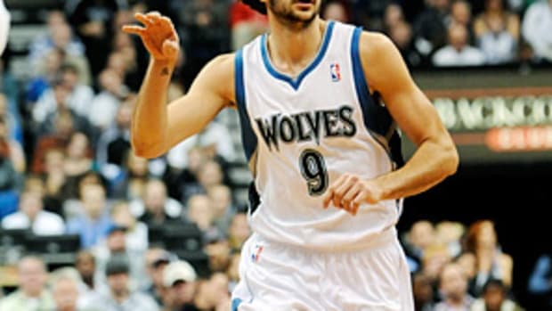 ricky-rubio-wolves.jpg